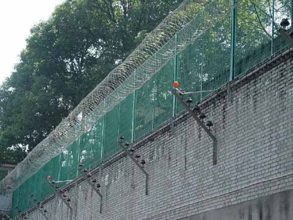 監(jiān)獄護欄網 - 安平縣全昊金屬絲網制品有限公司圖片2